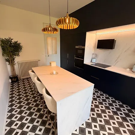 Large Beautiful In The Heart Of Aurillac