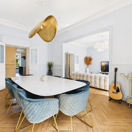 Large Beautiful In The Heart Of Apartment Aurillac
