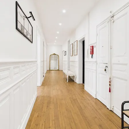 Large Beautiful In The Heart Of Apartment Aurillac
